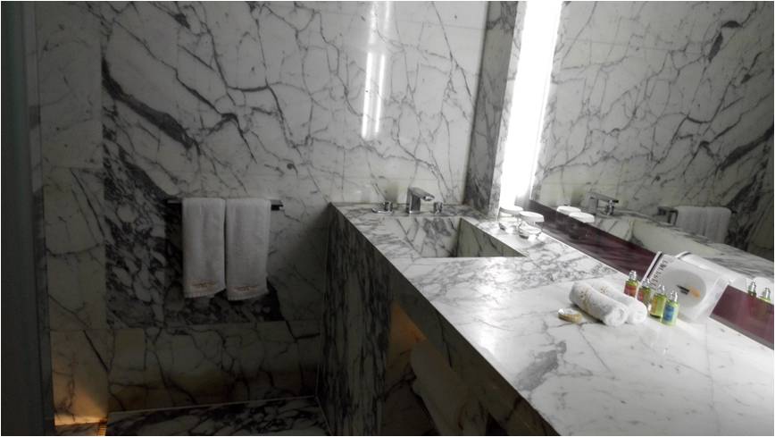 精品欧美一区二区三区久久久